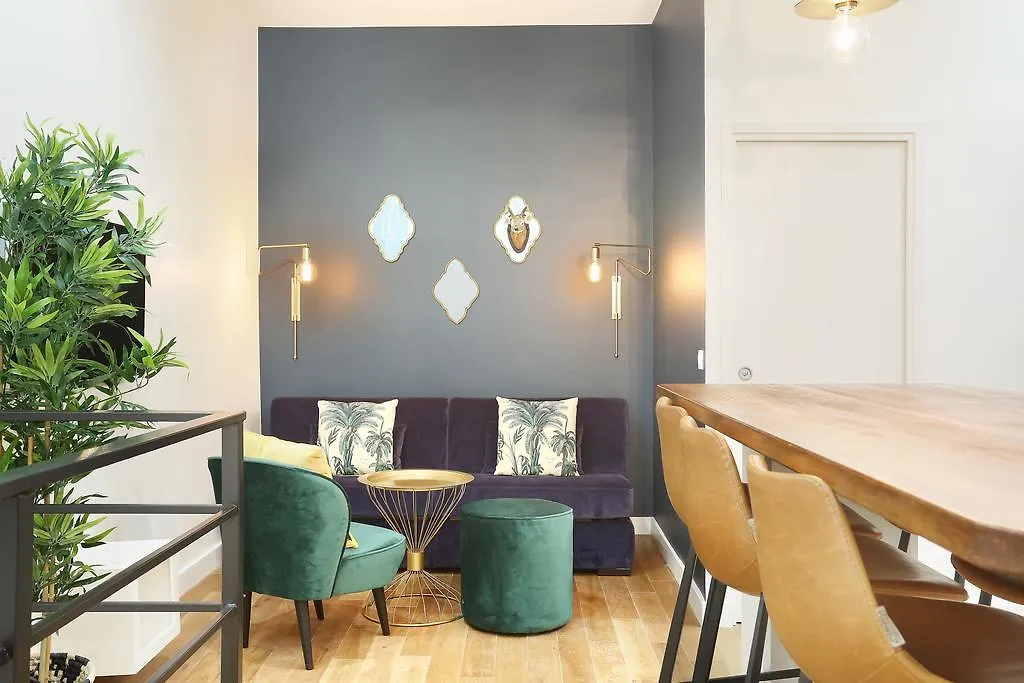 Appartamento Rent A - Charon 3